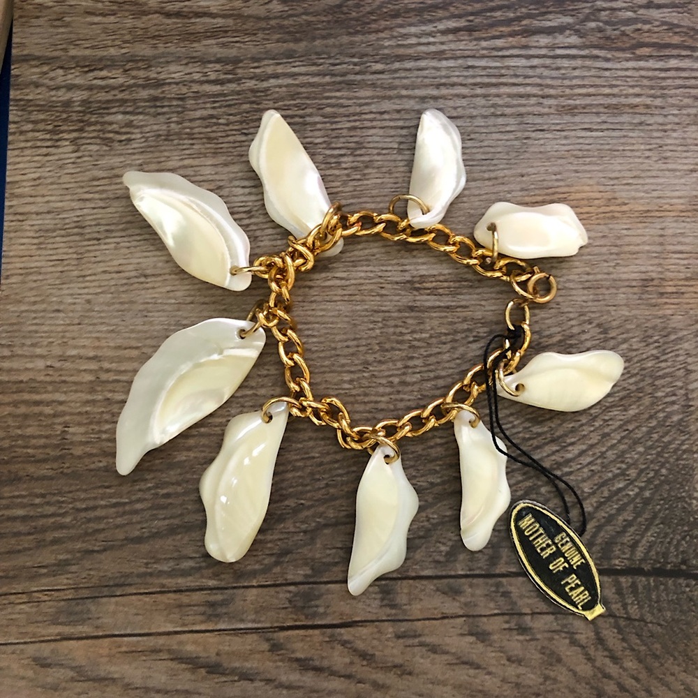 🌟GENUINE MOTHER OF PEARL & GOLD CHAIN BRACELET ✨ BoHo 🌟